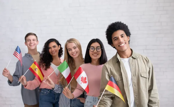 Điều kiện định cư sau du học