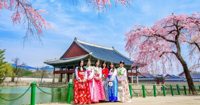 "Chi phí du học Hàn Quốc" theo năm: Học phí và các khoản khác