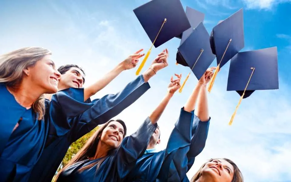 Học bổng toàn phần – Ước mơ trong tầm tay nếu bạn nỗ lực