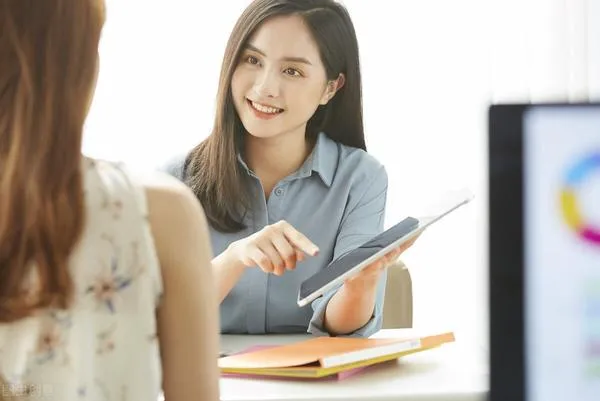 Bước 3: Nộp hồ sơ và phỏng vấn (nếu có)